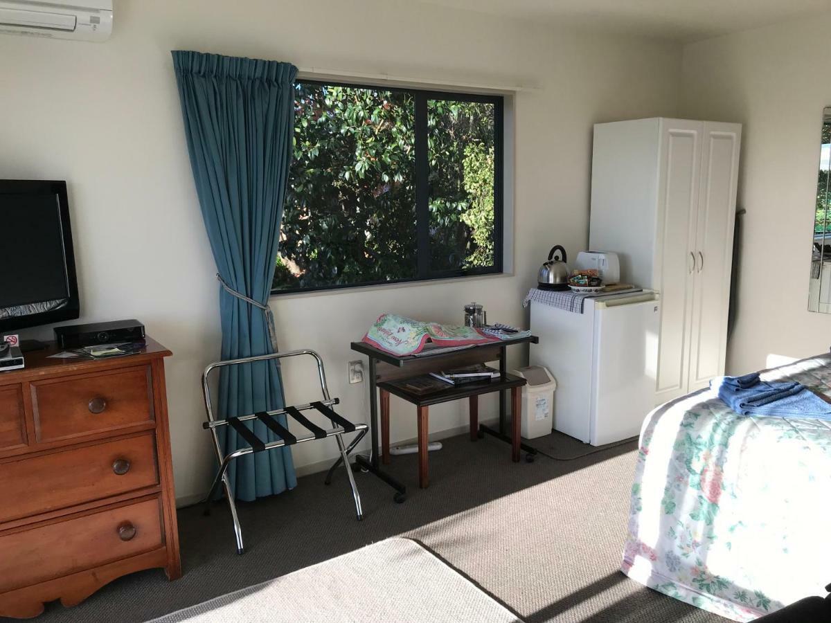 Bluebell Lodge And Cottage Hastings Bagian luar foto